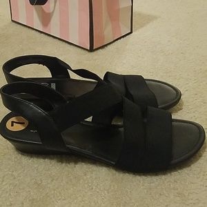 IMPO black stretch sandals